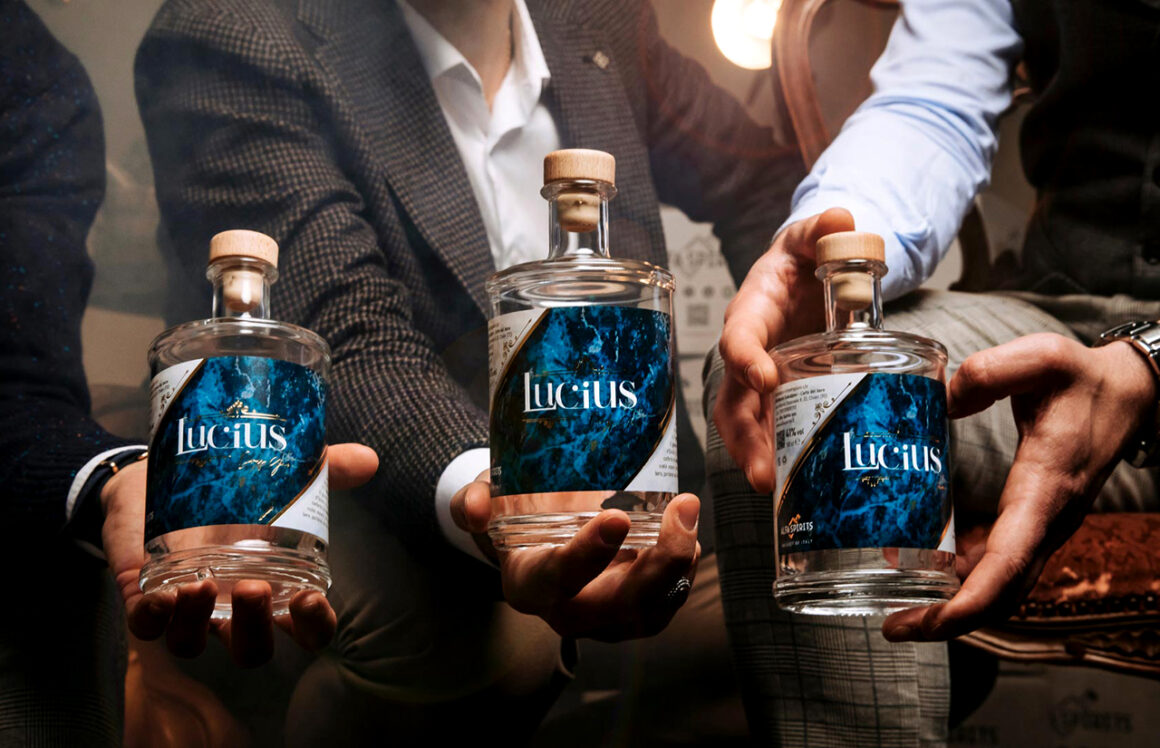 Parbleu!, Lucius Dry Gin, fonte www.alfaspirits.it, WiDeSpirit