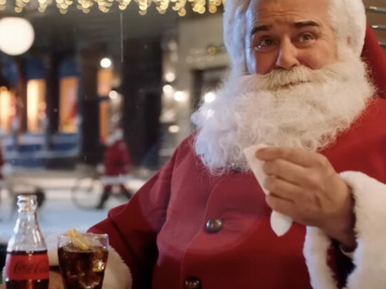 Fonte foto Spot The World Needs More Santas | Coca-Cola (YouTube) MKTG WideSpirit