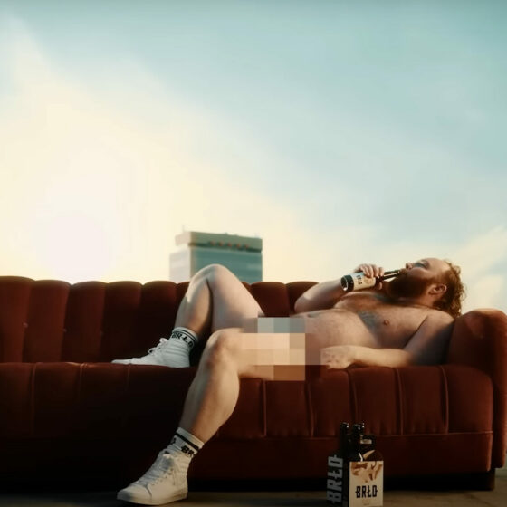 Fonte immagine spot YouTube Drink NAKED. Yes, Chef! - BRLO 2024