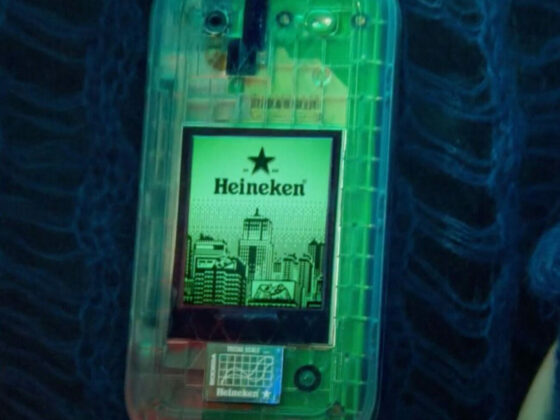 Fonte immagine spot Heineken - The Boring Phone on YouTube MTW